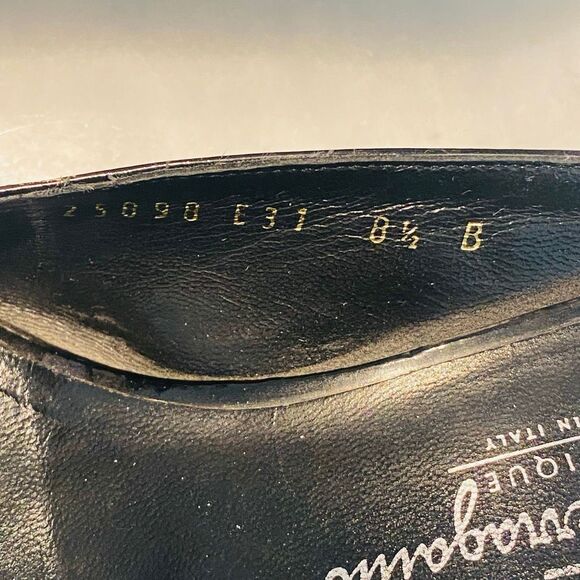 Salvatore Ferragamo Patent Leather Open Toe Kitten Heel Mule Sandal Black Sz 8.5 - Picture 8 of 8